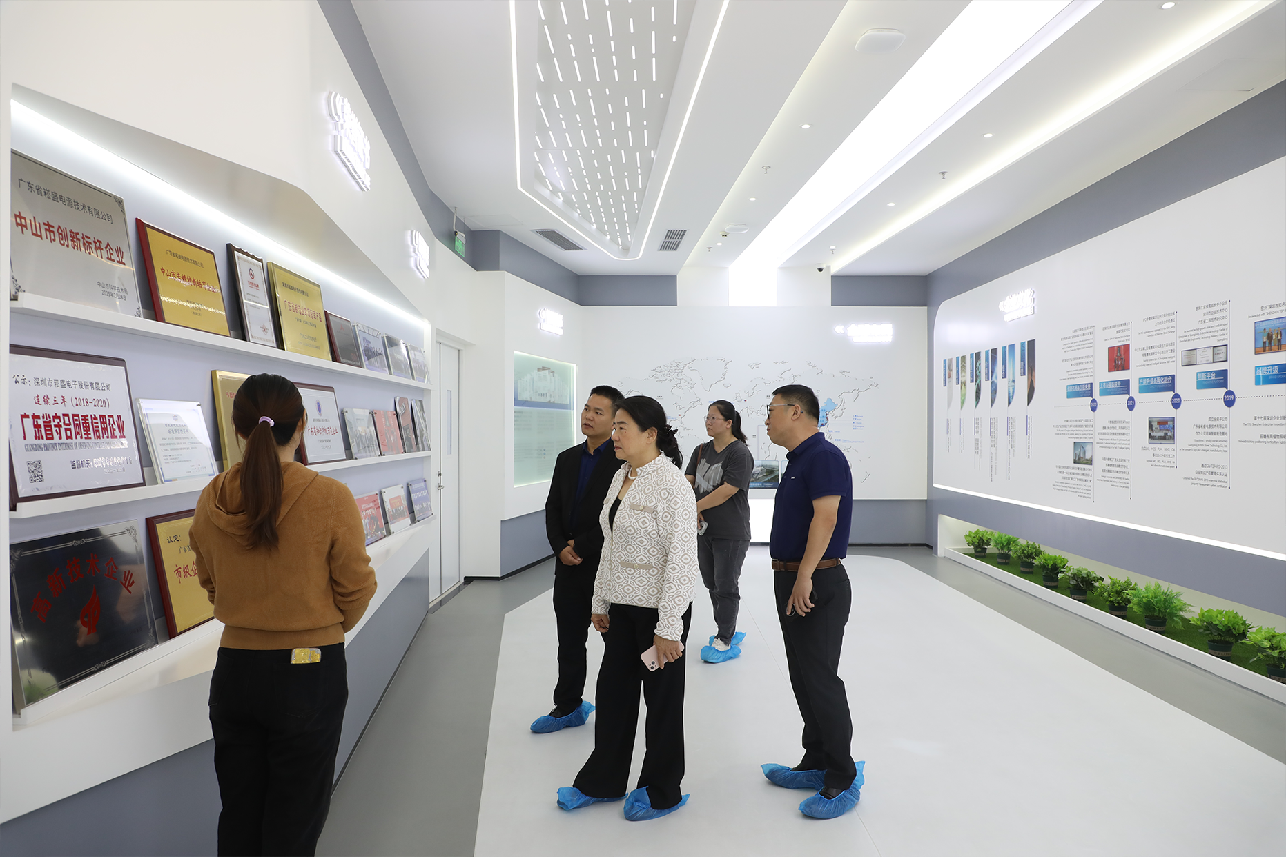 1761216388207860.png 0A5A7479.png