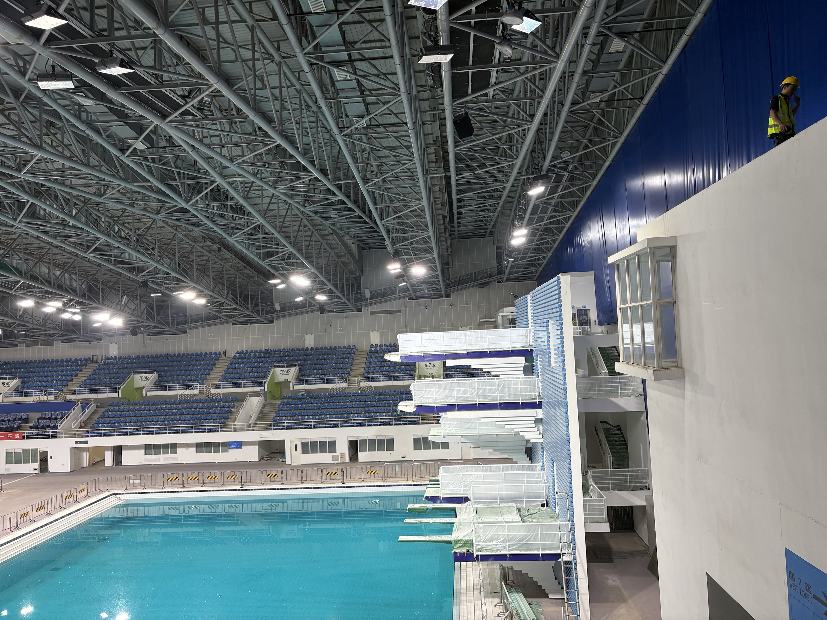 1763014827441882.jpg 32e6b05c-b236-4974-9704-2082ae5a0fb4.jpg