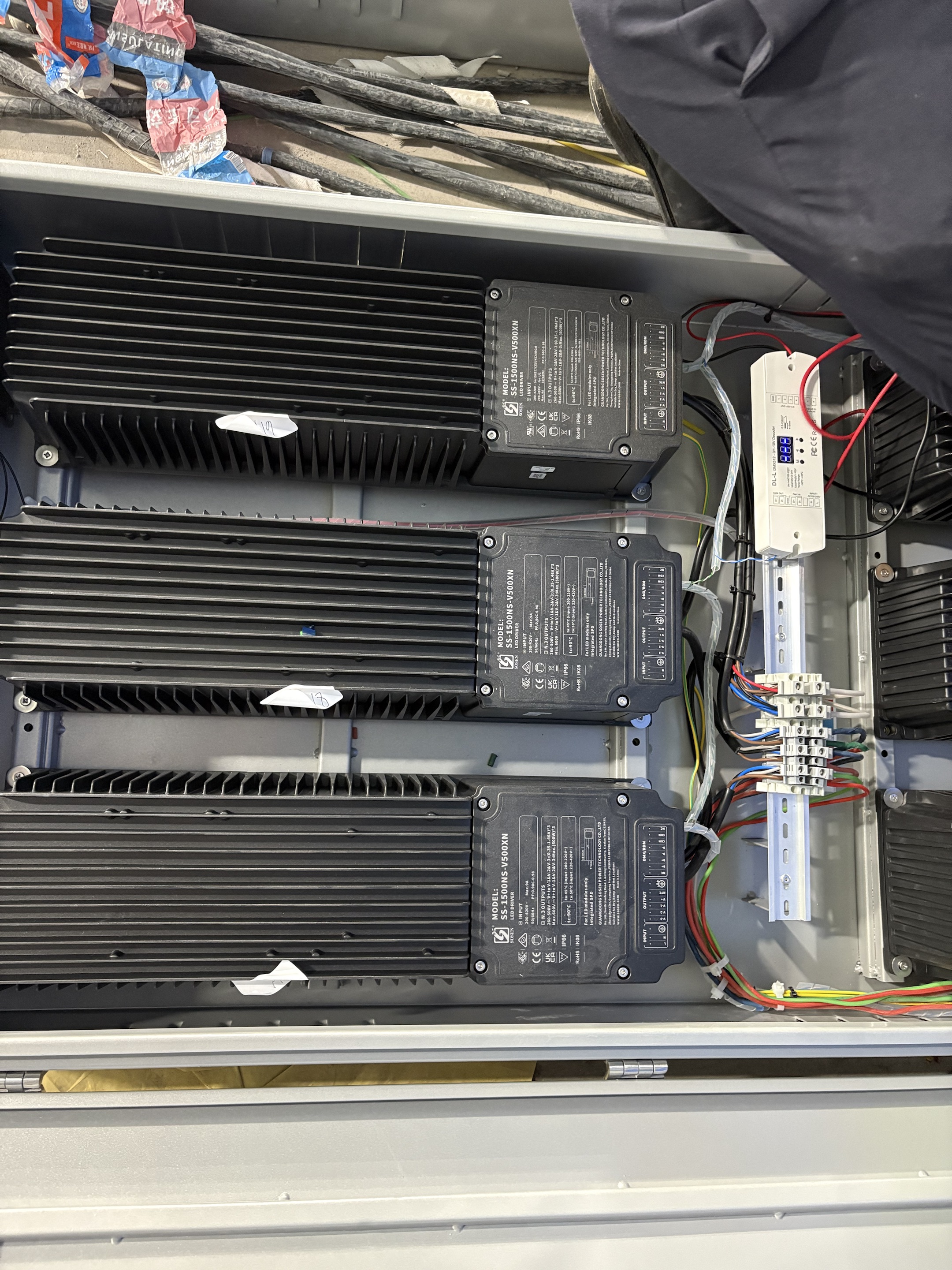 1763014863485255.jpg 0326f030-18ec-435b-bd2e-2d8d823b380a.jpg